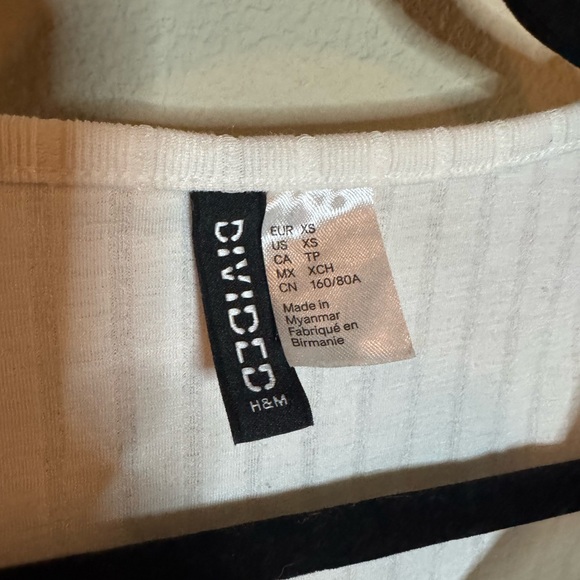 H&M Divided White Ribbed Long Sleeve Crop Top XS Fitted Cardigan - Picture 3 of 4